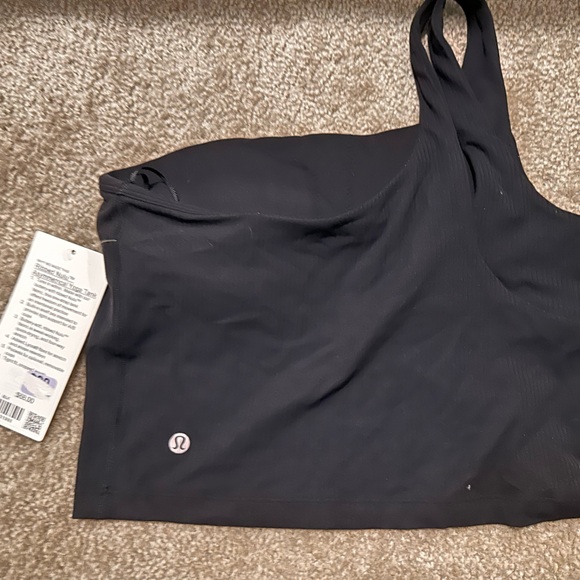 lululemon ribbed July asymmetrical yoga tank top - Picture 3 of 4